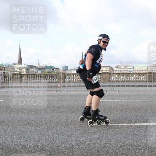 29.06.2025 - hella hamburg halbmarathon Lena Gebhardt http://msf.ph/oto/8415028 29.06.2025 08:56:00 Lombardsbrücke 352, 50, 507 meine-sportfotos.de