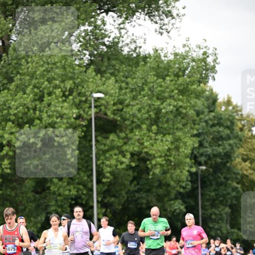29.06.2025 - hella hamburg halbmarathon Dr. Thomas Lammeyer http://msf.ph/oto/8415091 29.06.2025 10:45:09 Kennedybrücke 1018, 1037, 1075, 1323, 2042, 2299, 3293, 3306, 3432, 3810, 4612, 4906, 5059, 5351, 5753, 6076, 6098, 6163, 6229, 6806, 7108, 7585, 7956, 8378, 8429, 8430, 8739, 9237, 9946, 9962, 10166, 10920, 10940, 11053, 11176 meine-sportfotos.de