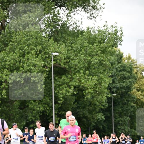 29.06.2025 - hella hamburg halbmarathon Dr. Thomas Lammeyer http://msf.ph/oto/8415149 29.06.2025 10:45:12 Kennedybrücke 1018, 1037, 1075, 1323, 2042, 2299, 3293, 3306, 3432, 3810, 4612, 4906, 5059, 5351, 5753, 6076, 6098, 6163, 6229, 6806, 7108, 7585, 7956, 8378, 8429, 8430, 8878, 9237, 9946, 9962, 10166, 10920, 10940, 11053, 11176 meine-sportfotos.de