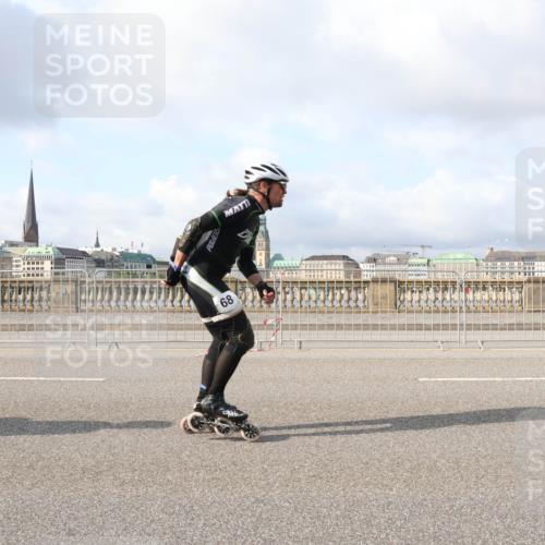 29.06.2025 - hella hamburg halbmarathon Lena Gebhardt http://msf.ph/oto/8415175 29.06.2025 08:56:31 Lombardsbrücke 68 meine-sportfotos.de