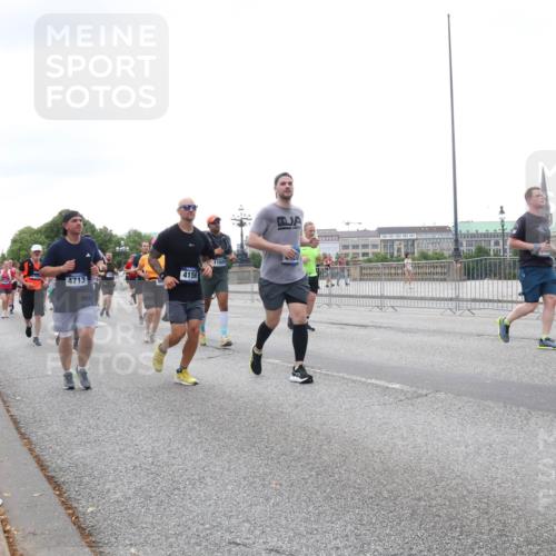 29.06.2025 - hella hamburg halbmarathon Lena Gebhardt http://msf.ph/oto/8415179 29.06.2025 10:51:31 Lombardsbrücke 4713, 4156, 11609, 11034, 1203, 1404, 1478, 1617, 1997, 2202, 2308, 2380, 2484, 2485, 2593, 2736, 2778, 3240, 3934, 3991, 4156, 4652, 4713, 4748, 4808, 4878, 4920, 5286, 5291, 5357, 5394, 5530, 5534, 5716, 5717, 6007, 6091, 6885, 6945, 6947, 6954, 6961, 7012, 7769, 7770, 7771, 7841, 7871, 7992, 8040, 8125, 8399, 8410, 8672, 9166, 9167, 9340, 9462, 9582, 9583, 9763, 10496, 10521, 10693, 10830, 11034, 11052, 11252, 11268, 11575, 11875, 12065 meine-sportfotos.de