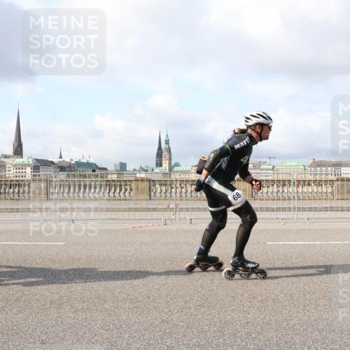 29.06.2025 - hella hamburg halbmarathon Lena Gebhardt http://msf.ph/oto/8415229 29.06.2025 08:56:32 Lombardsbrücke 68 meine-sportfotos.de