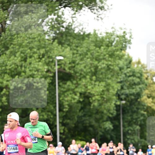 29.06.2025 - hella hamburg halbmarathon Dr. Thomas Lammeyer http://msf.ph/oto/8415233 29.06.2025 10:45:14 Kennedybrücke 1018, 1075, 1323, 2042, 2299, 3293, 3306, 3432, 4044, 4612, 4906, 5059, 5753, 6076, 6098, 6163, 6806, 7108, 7293, 7585, 7829, 7956, 8378, 8429, 8430, 8878, 9237, 9946, 9962, 10166, 10269, 10920, 10940, 11053, 11176 meine-sportfotos.de