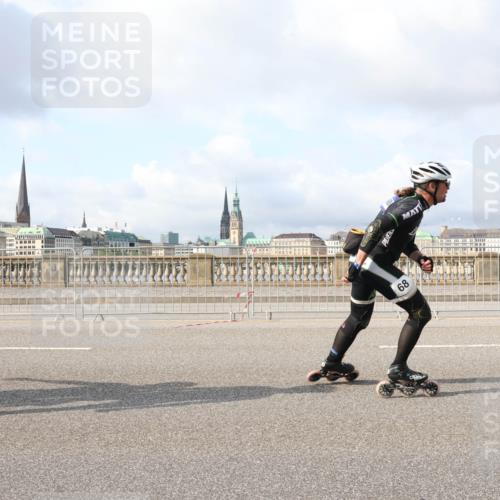 29.06.2025 - hella hamburg halbmarathon Lena Gebhardt http://msf.ph/oto/8415260 29.06.2025 08:56:32 Lombardsbrücke 67, 68 meine-sportfotos.de