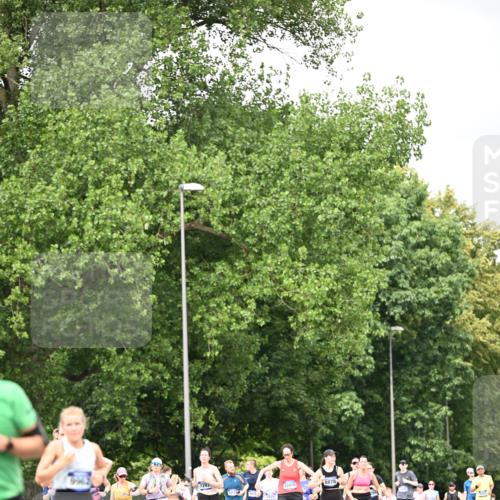 29.06.2025 - hella hamburg halbmarathon Dr. Thomas Lammeyer http://msf.ph/oto/8415268 29.06.2025 10:45:16 Kennedybrücke 1018, 1075, 1323, 2042, 2299, 3293, 3306, 4044, 4906, 5753, 6076, 6098, 6163, 6806, 7108, 7293, 7585, 7829, 7956, 8378, 8429, 8430, 8878, 9237, 9946, 9962, 10269, 10644, 10920, 10940, 11053, 11176 meine-sportfotos.de