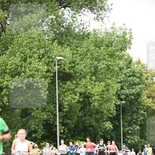 29.06.2025 - hella hamburg halbmarathon Dr. Thomas Lammeyer http://msf.ph/oto/8415270 29.06.2025 10:45:16 Kennedybrücke 1018, 1075, 1323, 2042, 2299, 3293, 3306, 4044, 4906, 5753, 6076, 6098, 6163, 6806, 7108, 7293, 7585, 7829, 7956, 8378, 8429, 8430, 8878, 9237, 9946, 9962, 10269, 10644, 10920, 10940, 11053, 11176 meine-sportfotos.de