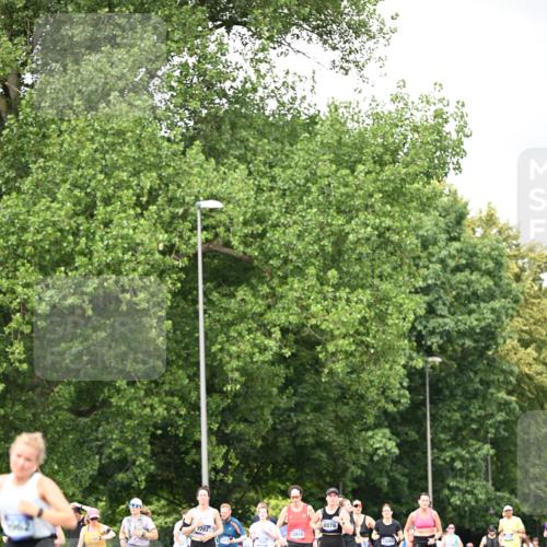 29.06.2025 - hella hamburg halbmarathon Dr. Thomas Lammeyer http://msf.ph/oto/8415305 29.06.2025 10:45:17 Kennedybrücke 1018, 1075, 1323, 2042, 3293, 3306, 4044, 4906, 5753, 6076, 6088, 6098, 6163, 6806, 7108, 7293, 7585, 7829, 7956, 8378, 8429, 8430, 8878, 9237, 9962, 10269, 10644, 10920, 10940, 11053, 11176 meine-sportfotos.de