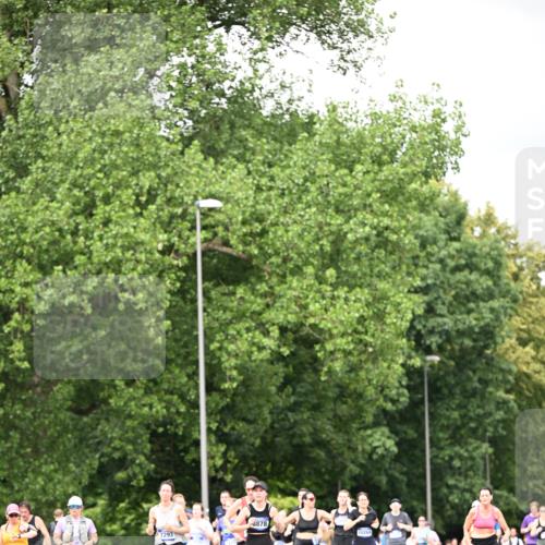 29.06.2025 - hella hamburg halbmarathon Dr. Thomas Lammeyer http://msf.ph/oto/8415360 29.06.2025 10:45:19 Kennedybrücke 1018, 1075, 1323, 1731, 3306, 4044, 4638, 4906, 5753, 6076, 6088, 6098, 6163, 6806, 7293, 7585, 7829, 7956, 8378, 8429, 8430, 8878, 9237, 9962, 10269, 10644, 10920, 10940, 11053, 11176 meine-sportfotos.de