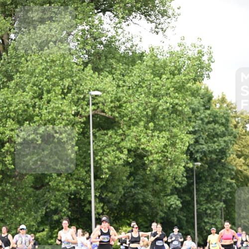 29.06.2025 - hella hamburg halbmarathon Dr. Thomas Lammeyer http://msf.ph/oto/8415386 29.06.2025 10:45:19 Kennedybrücke 1018, 1075, 1323, 1731, 3306, 4044, 4638, 4906, 5753, 6076, 6088, 6098, 6163, 6806, 7293, 7585, 7829, 7956, 8378, 8429, 8430, 8878, 9237, 9962, 10269, 10644, 10920, 10940, 11053, 11176 meine-sportfotos.de