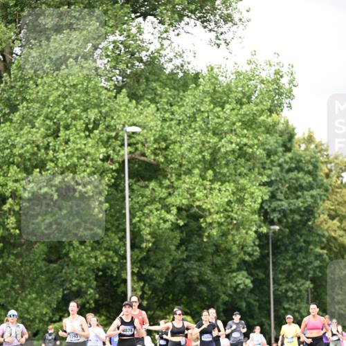 29.06.2025 - hella hamburg halbmarathon Dr. Thomas Lammeyer http://msf.ph/oto/8415399 29.06.2025 10:45:20 Kennedybrücke 1018, 1075, 1323, 1731, 3306, 4044, 4638, 4906, 5549, 5753, 6076, 6088, 6098, 6163, 6806, 7293, 7585, 7829, 7956, 8429, 8430, 8878, 9237, 9962, 10269, 10644, 10920, 10940, 11053, 11176 meine-sportfotos.de