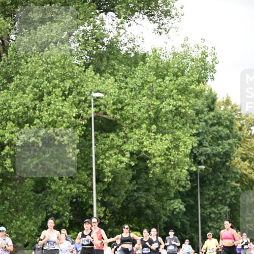 29.06.2025 - hella hamburg halbmarathon Dr. Thomas Lammeyer http://msf.ph/oto/8415407 29.06.2025 10:45:20 Kennedybrücke 1018, 1075, 1323, 1731, 3306, 4044, 4638, 4906, 5549, 5753, 6076, 6088, 6098, 6163, 6806, 7293, 7585, 7829, 7956, 8429, 8430, 8878, 9237, 9962, 10269, 10644, 10920, 10940, 11053, 11176 meine-sportfotos.de