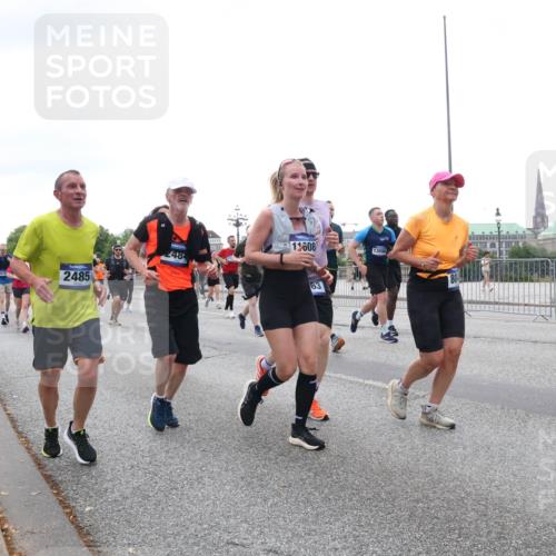 29.06.2025 - hella hamburg halbmarathon Lena Gebhardt http://msf.ph/oto/8415412 29.06.2025 10:51:33 Lombardsbrücke 2485, 2484, 202, 1608, 13598, 63, 80, 11, 1203, 1404, 1478, 1617, 1997, 2202, 2308, 2380, 2484, 2485, 2593, 2736, 2778, 3240, 3934, 3991, 4156, 4652, 4713, 4748, 4808, 4878, 4920, 5291, 5357, 5394, 5530, 5534, 5716, 5717, 6007, 6091, 6604, 6885, 6945, 6947, 6954, 6961, 7012, 7769, 7841, 7871, 7992, 8040, 8125, 8399, 8410, 8672, 9166, 9167, 9220, 9340, 9462, 9582, 9583, 9594, 9673, 9763, 10496, 10521, 10693, 10830, 11034, 11268, 11575, 11875, 12065 meine-sportfotos.de