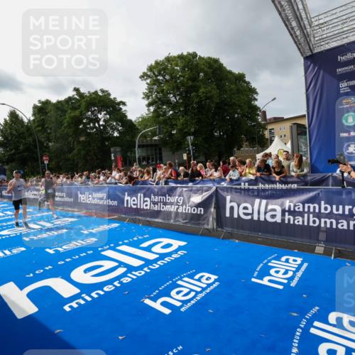 29.06.2025 - hella hamburg halbmarathon Zöllner http://msf.ph/oto/8415529 29.06.2025 10:26:34 Ziel 14728, 17040 meine-sportfotos.de