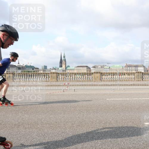 29.06.2025 - hella hamburg halbmarathon Lena Gebhardt http://msf.ph/oto/8415565 29.06.2025 08:56:33 Lombardsbrücke 548 meine-sportfotos.de