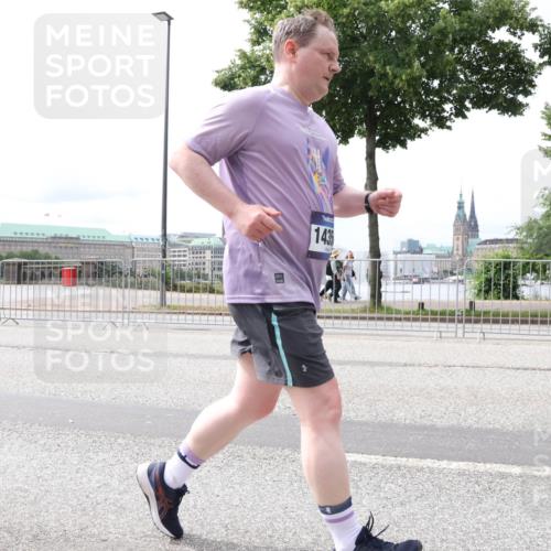 29.06.2025 - hella hamburg halbmarathon Lena Gebhardt http://msf.ph/oto/8415647 29.06.2025 10:26:19 Lombardsbrücke 14, 1300, 3617, 4267, 4268, 4315, 4797, 4844, 5497, 6159, 6663, 6905, 7929, 8276, 8306, 8357, 8674, 8942, 10219, 11107, 11139, 11596, 11828, 11859, 12126, 12826, 12827, 12838, 12945, 12946, 13264, 14063, 14179, 14223, 14356, 14726, 14930, 15807, 17369, 17712, 18087, 19144 meine-sportfotos.de