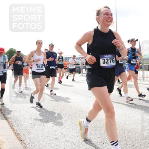 29.06.2025 - hella hamburg halbmarathon Lena Gebhardt http://msf.ph/oto/8415735 29.06.2025 10:42:17 Lombardsbrücke 11617, 15311, 6136, 900, 3276, 18, 840, 488, 1039, 1150, 1360, 1624, 1648, 1712, 1752, 1929, 1957, 1994, 2069, 2134, 2145, 2523, 2538, 2580, 2974, 3276, 3326, 3459, 3460, 3568, 3605, 3874, 4329, 4353, 4735, 4736, 4778, 4885, 4891, 4892, 5403, 5419, 5671, 5810, 6136, 6137, 6153, 6430, 6436, 6828, 6837, 6846, 6917, 7040, 7260, 7357, 7557, 7666, 7955, 8014, 8459, 8525, 8526, 8712, 8816, 8908, 9008, 9223, 9370, 9467, 9980, 10027, 10532, 10623 meine-sportfotos.de