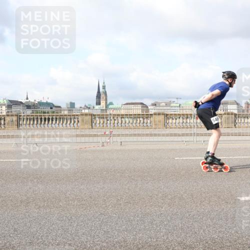 29.06.2025 - hella hamburg halbmarathon Lena Gebhardt http://msf.ph/oto/8415770 29.06.2025 08:56:34 Lombardsbrücke 548 meine-sportfotos.de