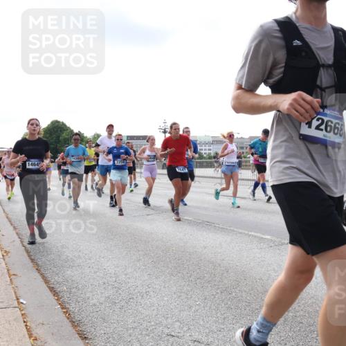 29.06.2025 - hella hamburg halbmarathon Lena Gebhardt http://msf.ph/oto/8415876 29.06.2025 10:17:37 Lombardsbrücke 1464, 2259, 7647, 2668, 10620, 1015, 1083, 1204, 1274, 1356, 1458, 1477, 1622, 1749, 1795, 2094, 2259, 2305, 2548, 2860, 3138, 3292, 3464, 3466, 3802, 3803, 4194, 4218, 4852, 5002, 5004, 5023, 5290, 5390, 5611, 5733, 5930, 6126, 6128, 6254, 6336, 6352, 6520, 6522, 6786, 7011, 7258, 7291, 7410, 7413, 7445, 7566, 7647, 7844, 7945, 8144, 8210, 8253, 8309, 8351, 8433, 8558, 8799, 8895, 9152, 9259, 9400, 9798, 9848, 9964, 10174 meine-sportfotos.de