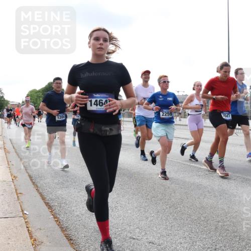 29.06.2025 - hella hamburg halbmarathon Lena Gebhardt http://msf.ph/oto/8415960 29.06.2025 10:17:38 Lombardsbrücke 1204, 1464, 2259, 7647, 1015, 1083, 1204, 1274, 1356, 1458, 1477, 1622, 1749, 1795, 2094, 2259, 2305, 2548, 2860, 3138, 3292, 3464, 3466, 3802, 3803, 4194, 4218, 4852, 5002, 5004, 5023, 5290, 5390, 5611, 5733, 6126, 6128, 6254, 6336, 6352, 6520, 6522, 6786, 7011, 7258, 7291, 7410, 7413, 7445, 7566, 7647, 7844, 7945, 8144, 8210, 8253, 8309, 8351, 8433, 8558, 8799, 8895, 9152, 9259, 9400, 9798, 9848, 9964, 10174, 10509 meine-sportfotos.de