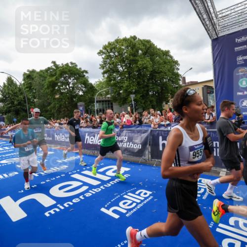 29.06.2025 - hella hamburg halbmarathon Zöllner http://msf.ph/oto/8416162 29.06.2025 10:49:52 Ziel 3543, 4017, 5460, 5894, 6125, 8455, 9126, 9200, 9551, 9597, 9723, 9924, 11975, 13159, 13463, 14794, 16800, 17282, 17753, 19109, 19122 meine-sportfotos.de