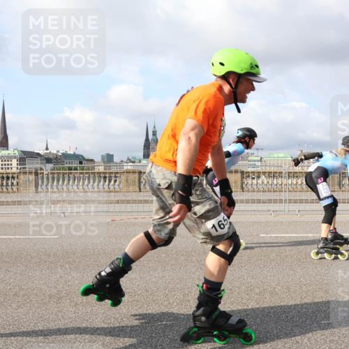 29.06.2025 - hella hamburg halbmarathon Lena Gebhardt http://msf.ph/oto/8416393 29.06.2025 08:56:52 Lombardsbrücke 165 meine-sportfotos.de