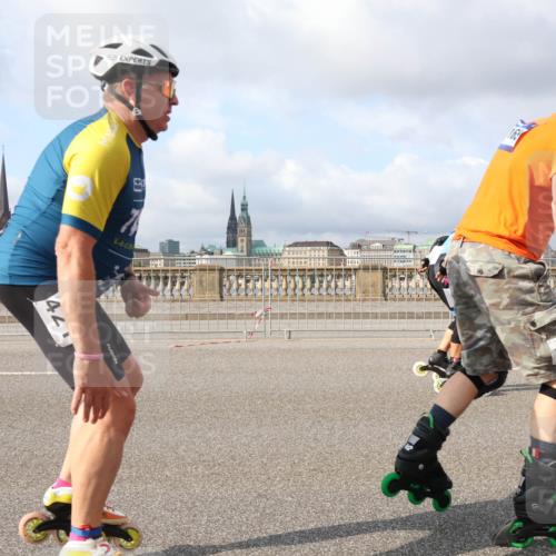 29.06.2025 - hella hamburg halbmarathon Lena Gebhardt http://msf.ph/oto/8416436 29.06.2025 08:56:52 Lombardsbrücke 44, 16 meine-sportfotos.de