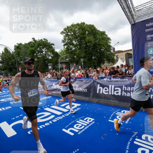 29.06.2025 - hella hamburg halbmarathon Zöllner http://msf.ph/oto/8416546 29.06.2025 10:50:10 Ziel 1216, 1321, 1507, 2020, 3296, 3562, 7176, 8313, 9031, 9303, 9965, 12203, 12235, 13282, 14257, 16403, 18228, 18657, 18658, 18884 meine-sportfotos.de