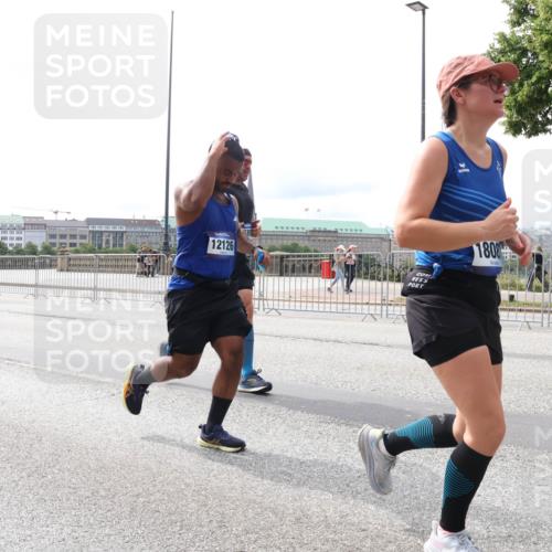 29.06.2025 - hella hamburg halbmarathon Lena Gebhardt http://msf.ph/oto/8416941 29.06.2025 10:26:46 Lombardsbrücke 12126, 1808, 1300, 1793, 1973, 2045, 2643, 4267, 4268, 4315, 4358, 4507, 4509, 4844, 5494, 6625, 6637, 6905, 7069, 7929, 8056, 8079, 8357, 8942, 9186, 10465, 11110, 11270, 11740, 12071, 12126, 13264, 13462, 14930, 15027, 15807, 15878, 16479, 16788, 17300, 17675, 17712, 18074, 18087, 18516, 18962, 18978 meine-sportfotos.de