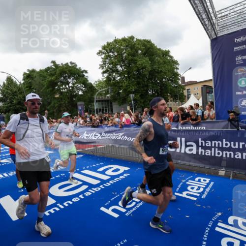 29.06.2025 - hella hamburg halbmarathon Zöllner http://msf.ph/oto/8417029 29.06.2025 10:50:44 Ziel 1399, 2234, 2788, 4346, 6662, 6712, 7134, 7583, 7786, 7952, 9057, 11356, 13701, 13808, 13875, 15519, 16291, 17908, 18229, 18413, 18820 meine-sportfotos.de