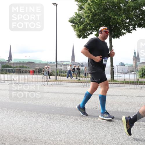 29.06.2025 - hella hamburg halbmarathon Lena Gebhardt http://msf.ph/oto/8417042 29.06.2025 10:26:47 Lombardsbrücke 158, 1300, 1793, 1973, 2045, 2643, 4267, 4358, 4507, 4509, 4844, 5494, 6625, 6637, 6905, 7069, 7929, 8056, 8079, 8357, 8942, 9186, 10465, 11110, 11270, 11740, 12071, 12126, 13264, 13462, 14930, 15027, 15807, 15878, 16479, 16788, 17300, 17675, 17712, 18074, 18087, 18516, 18962, 18978 meine-sportfotos.de