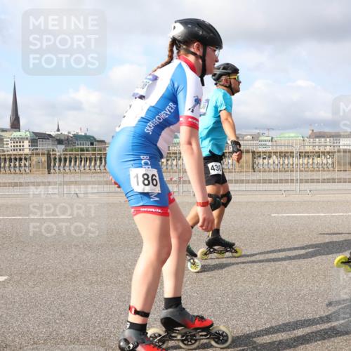 29.06.2025 - hella hamburg halbmarathon Lena Gebhardt http://msf.ph/oto/8417137 29.06.2025 08:56:59 Lombardsbrücke 186, 430, 1800 meine-sportfotos.de