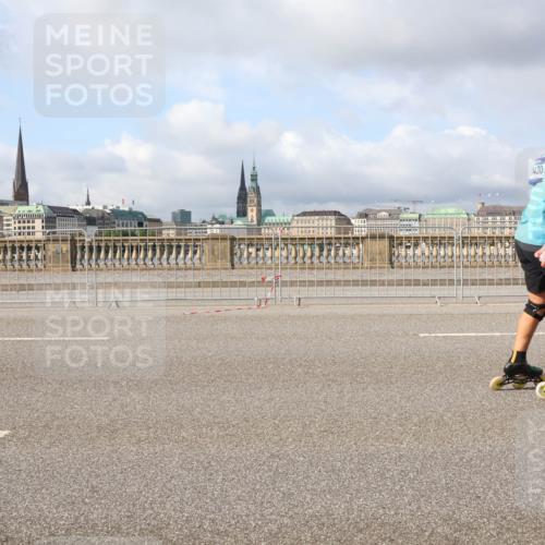29.06.2025 - hella hamburg halbmarathon Lena Gebhardt http://msf.ph/oto/8417238 29.06.2025 08:56:59 Lombardsbrücke 20186, 1 meine-sportfotos.de