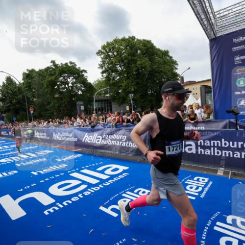 29.06.2025 - hella hamburg halbmarathon Zöllner http://msf.ph/oto/8417315 29.06.2025 10:28:45 Ziel 1953, 3968, 6090, 10222, 15655, 17213, 17428 meine-sportfotos.de