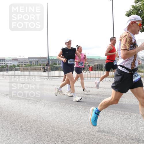 29.06.2025 - hella hamburg halbmarathon Lena Gebhardt http://msf.ph/oto/8417352 29.06.2025 10:26:55 Lombardsbrücke 18074, 15027, 15878, 1973, 16362, 1530, 1793, 1973, 2045, 2306, 2643, 4358, 4507, 4509, 4844, 5494, 5495, 5707, 6625, 6637, 6905, 7069, 7234, 7314, 8056, 8079, 8281, 9186, 9349, 10077, 10465, 11110, 11270, 11740, 12071, 12126, 13264, 13462, 14020, 14021, 14930, 15027, 15108, 15807, 15878, 16479, 16788, 17049, 17300, 17445, 17675, 18074, 18087, 18516, 18962, 18976, 18978 meine-sportfotos.de