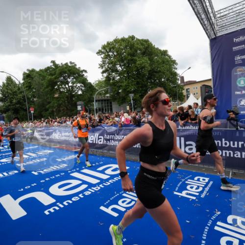 29.06.2025 - hella hamburg halbmarathon Zöllner http://msf.ph/oto/8417386 29.06.2025 10:51:02 Ziel 1630, 2207, 3654, 7369, 8117, 8572, 10215, 11551, 12778, 13008, 13687, 14125, 15362, 15643, 16285, 17221, 18066, 18350 meine-sportfotos.de