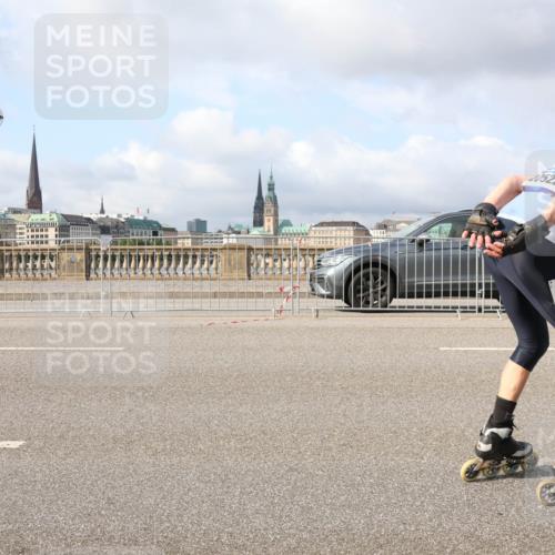 29.06.2025 - hella hamburg halbmarathon Lena Gebhardt http://msf.ph/oto/8417521 29.06.2025 08:57:04 Lombardsbrücke 20522, 522 meine-sportfotos.de