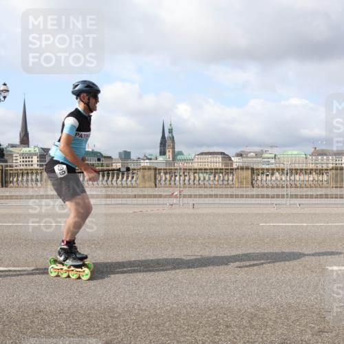 29.06.2025 - hella hamburg halbmarathon Lena Gebhardt http://msf.ph/oto/8417631 29.06.2025 08:57:12 Lombardsbrücke 500, 499 meine-sportfotos.de
