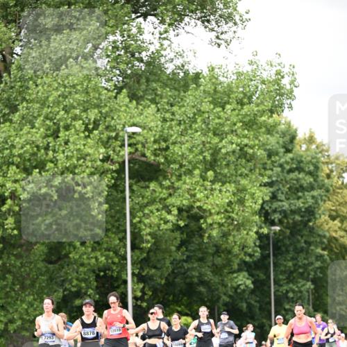 29.06.2025 - hella hamburg halbmarathon Dr. Thomas Lammeyer http://msf.ph/oto/8417717 29.06.2025 10:45:21 Kennedybrücke 1075, 1323, 1731, 3306, 4044, 4638, 4906, 5549, 5753, 6088, 6098, 6806, 7293, 7585, 7829, 7956, 8429, 8430, 8878, 9237, 9962, 10269, 10644, 10920, 10940, 11053, 11176 meine-sportfotos.de
