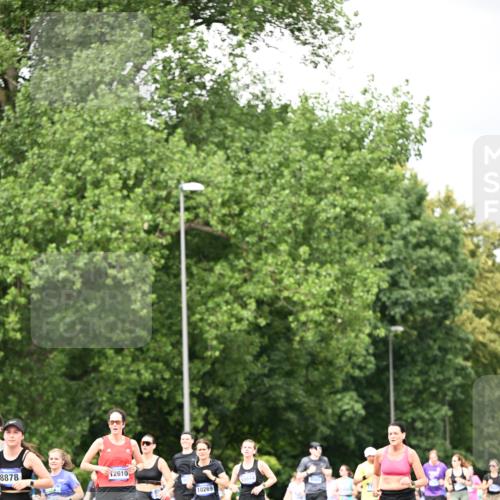 29.06.2025 - hella hamburg halbmarathon Dr. Thomas Lammeyer http://msf.ph/oto/8417781 29.06.2025 10:45:23 Kennedybrücke 1075, 1323, 1731, 4044, 4638, 4906, 5549, 6088, 6098, 6806, 7293, 7585, 7829, 7956, 8429, 8430, 8878, 9237, 9962, 10269, 10644, 10920, 11053, 11176 meine-sportfotos.de
