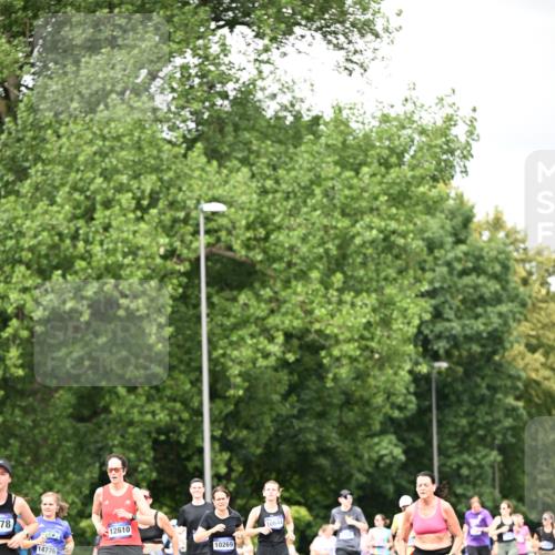 29.06.2025 - hella hamburg halbmarathon Dr. Thomas Lammeyer http://msf.ph/oto/8417795 29.06.2025 10:45:23 Kennedybrücke 1075, 1323, 1731, 4044, 4638, 4906, 5549, 6088, 6098, 6806, 7293, 7585, 7829, 7956, 8429, 8430, 8878, 9237, 9962, 10269, 10644, 10920, 11053, 11176 meine-sportfotos.de