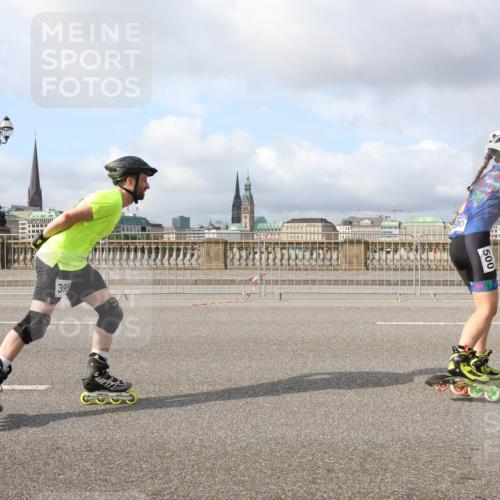 29.06.2025 - hella hamburg halbmarathon Lena Gebhardt http://msf.ph/oto/8417899 29.06.2025 08:57:12 Lombardsbrücke 500 meine-sportfotos.de