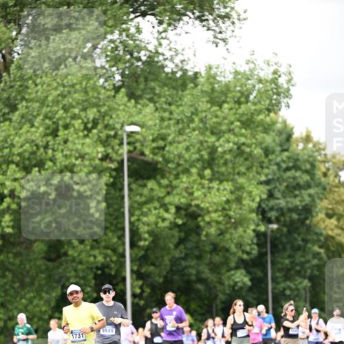 29.06.2025 - hella hamburg halbmarathon Dr. Thomas Lammeyer http://msf.ph/oto/8418030 29.06.2025 10:45:31 Kennedybrücke 1731, 3344, 4044, 4412, 4638, 5549, 6088, 7293, 7585, 7661, 7829, 8429, 8430, 8769, 8878, 9962, 10269, 10407, 10644, 11166 meine-sportfotos.de