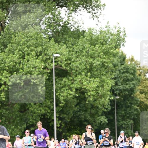 29.06.2025 - hella hamburg halbmarathon Dr. Thomas Lammeyer http://msf.ph/oto/8418120 29.06.2025 10:45:33 Kennedybrücke 1731, 2805, 3344, 4044, 4412, 4638, 5549, 5928, 6088, 7293, 7585, 7661, 7829, 8769, 8878, 10269, 10407, 10644, 11166, 11209 meine-sportfotos.de