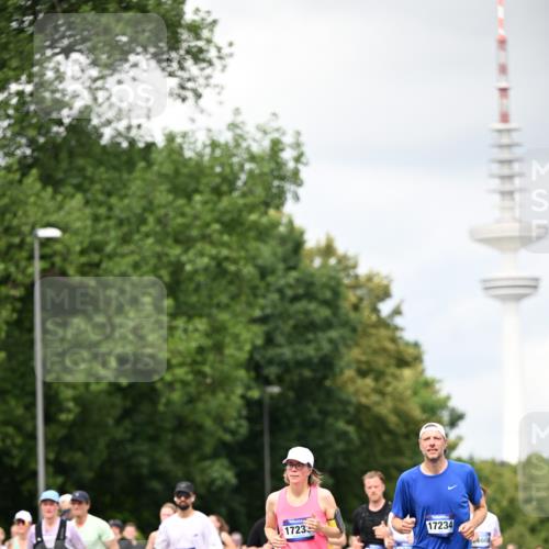 29.06.2025 - hella hamburg halbmarathon Dr. Thomas Lammeyer http://msf.ph/oto/8418254 29.06.2025 10:45:41 Kennedybrücke 1731, 2805, 3344, 4044, 4412, 4638, 4774, 5549, 5688, 5928, 6088, 7293, 7661, 7829, 8769, 9009, 10269, 10407, 10644, 11166, 11209, 11371 meine-sportfotos.de