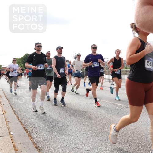 29.06.2025 - hella hamburg halbmarathon Lena Gebhardt http://msf.ph/oto/8418276 29.06.2025 10:18:04 Lombardsbrücke 717, 11718, 10332, 1479, 16644, 2931, 709, 561, 5733, 1015, 1159, 1160, 1268, 1274, 1325, 1458, 1554, 1622, 1641, 1749, 1795, 1982, 2087, 2094, 2147, 2335, 2548, 2634, 2931, 3125, 3138, 3292, 3321, 3482, 3977, 4218, 4710, 4738, 4804, 5002, 5004, 5290, 5611, 5733, 6254, 6270, 6336, 6352, 7094, 7258, 7413, 7641, 7649, 7838, 7882, 7883, 8067, 8128, 8144, 8248, 8607, 8799, 9400, 9539, 9717, 9734, 9798, 9834, 9844, 9964, 10174, 10332, 10509, 10908, 12498 meine-sportfotos.de