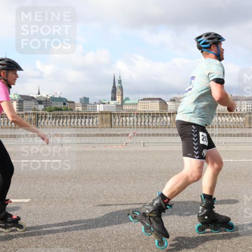 29.06.2025 - hella hamburg halbmarathon Lena Gebhardt http://msf.ph/oto/8418327 29.06.2025 08:57:27 Lombardsbrücke 206, 20 meine-sportfotos.de