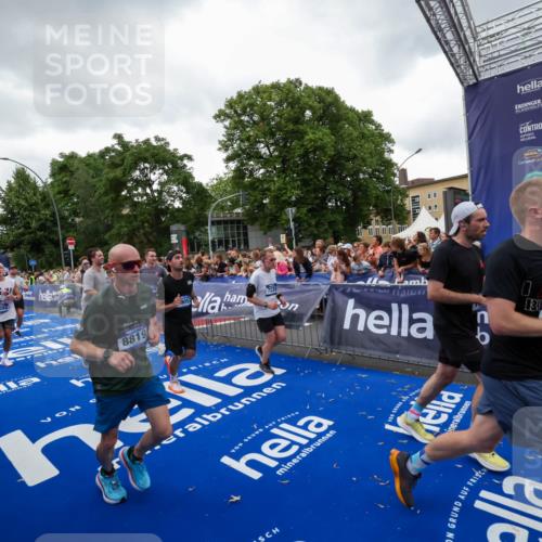 29.06.2025 - hella hamburg halbmarathon Zöllner http://msf.ph/oto/8418452 29.06.2025 10:51:53 Ziel 2396, 2818, 2823, 2880, 4297, 7224, 8710, 8819, 8856, 9793, 9959, 12224, 13799, 15427, 15727, 16907, 17682, 17815, 17962, 19053, 19137 meine-sportfotos.de