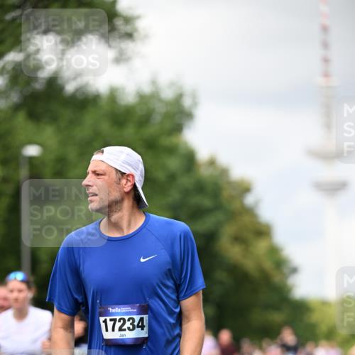 29.06.2025 - hella hamburg halbmarathon Dr. Thomas Lammeyer http://msf.ph/oto/8418453 29.06.2025 10:45:46 Kennedybrücke 1314, 1731, 2229, 2805, 3344, 3694, 4412, 4638, 4774, 5549, 5688, 5928, 6088, 7661, 7821, 8293, 8769, 9009, 9370, 10027, 10407, 10644, 11166, 11209, 11371 meine-sportfotos.de