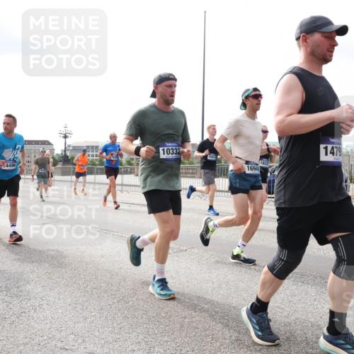 29.06.2025 - hella hamburg halbmarathon Lena Gebhardt http://msf.ph/oto/8418460 29.06.2025 10:18:06 Lombardsbrücke 824, 717, 4496, 7649, 10332, 15614, 16644, 1823, 1479, 1015, 1159, 1160, 1268, 1274, 1325, 1458, 1554, 1622, 1641, 1749, 1795, 1982, 2087, 2094, 2147, 2335, 2548, 2634, 2931, 3125, 3138, 3292, 3321, 3482, 3977, 4710, 4738, 4804, 5002, 5004, 5290, 5611, 5733, 5909, 6270, 7094, 7258, 7413, 7641, 7649, 7838, 7882, 7883, 8067, 8128, 8144, 8248, 8607, 8799, 9222, 9400, 9539, 9717, 9734, 9798, 9834, 9844, 9964, 10174, 10332, 10509, 10659, 10908, 12498, 13341 meine-sportfotos.de