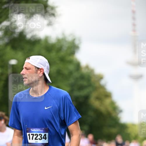 29.06.2025 - hella hamburg halbmarathon Dr. Thomas Lammeyer http://msf.ph/oto/8418466 29.06.2025 10:45:47 Kennedybrücke 1314, 1731, 2229, 2805, 3344, 3694, 4412, 4638, 4774, 5086, 5549, 5688, 5928, 6088, 7661, 7821, 8293, 8769, 9009, 9370, 10027, 10407, 11166, 11209, 11371 meine-sportfotos.de